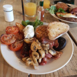 Elderberry Blacks Cafe
