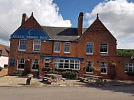 Half Moon Inn