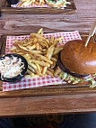 Bronco's B-q Ribshack