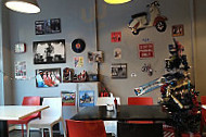 Cafe Retro