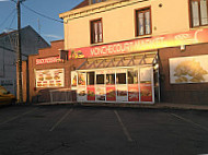 Monchecourt Market