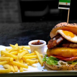 78 Street Burger
