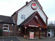 Brewers Fayre Mulberry Tree