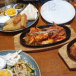 Three Horseshoes
