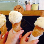 Sundaes Ice Cream Parlour