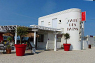 Cafe des Bains