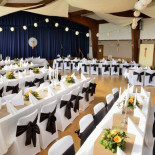 Zur Turnhalle