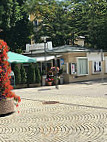 Hemingway Garden Cafe Am Brunnen