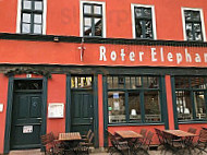 Roter Elephant Cafe & Restaurant