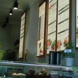 Dean David Bowls, Salate, Curries Snacks In Trier