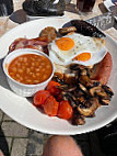 Hellys Deli Cafe