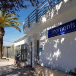Moments Cafe