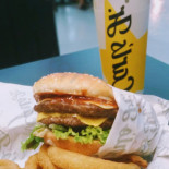 Carl's Jr