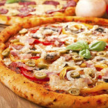 Betty Pizz