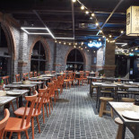 Atrium Bar