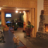 Husky-lodge