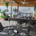 El Invernadero De Comida Tradicional