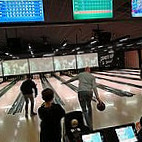 Cosmo Bowling