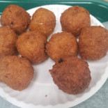 Naomi's Kosher Pizza Falafel