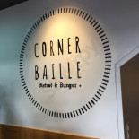 Corner Baille