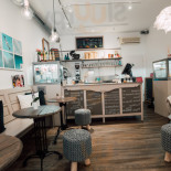 Elli's Café