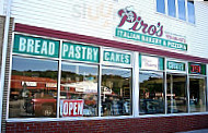 Piro’s Bakery