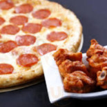 Mama's Famous Pizza