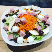 Nini, à Salades, à Soupes