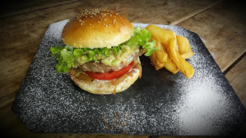 Les Folies Burgers Les Gardes Montignac