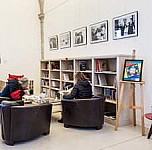 Quai Des Arts Cafe Librairie