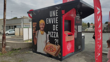 Distrubuteur De Pizza, Pizza Du Champs De Foire