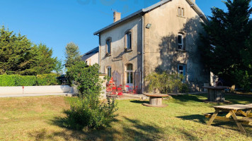 La Gare Aux Anes