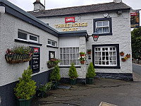 The 3 Horseshoes Pub