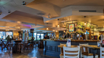 The Snooty Fox