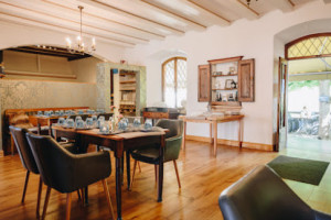 Boutiquehotel Kloster Pfalzel Café