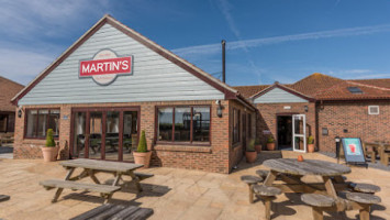 Martin's Bar Restaurant