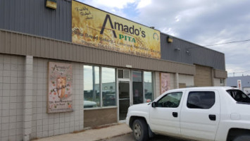 Amado's Pita