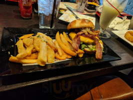 Red Robin Gourmet Burgers And Brews