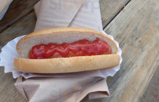 Milburn Orchards Ice Cream Lunch Deck