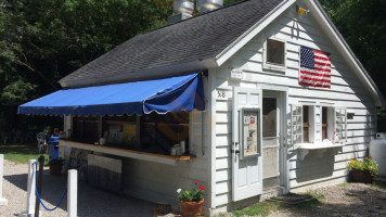 Clamp's Hamburger Stand