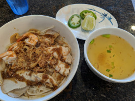 Pho Lee Hoa Phat