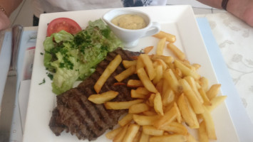 Aux marronniers