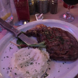 Dominicks Cafe