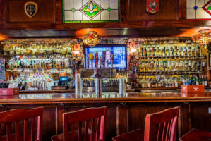 Molly Macpherson's Scottish Pub Grill