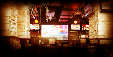 Hoops Sports Grill