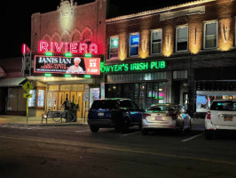 Dwyers Irish Pub