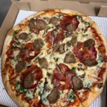 Roberto's Pizzaria