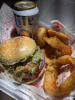 Red Robin Gourmet Burgers