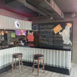 Pour Dog House