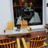 Café Bistro De Mood